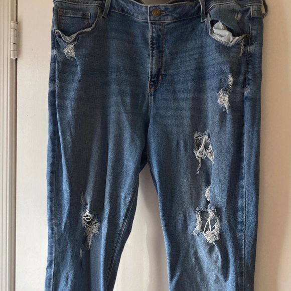 Old Navy Rockstar Mid-Rise Jeans in Blue - Picture 2 of 8